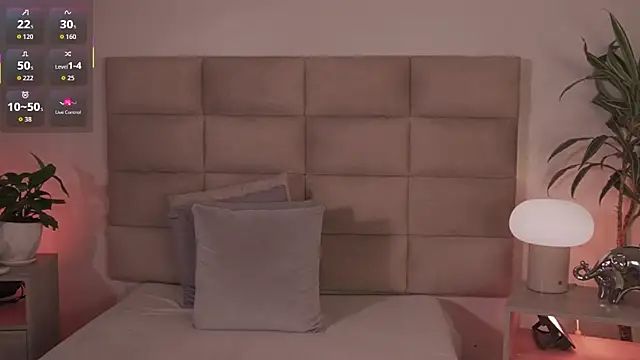 lexiee grey  online show from 03/31/26, 11:54