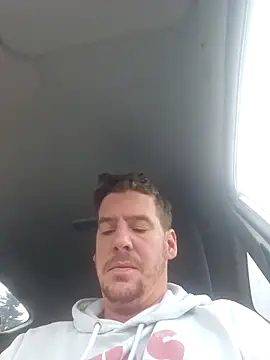 Titanhoott online show from 12/02/25, 08:41