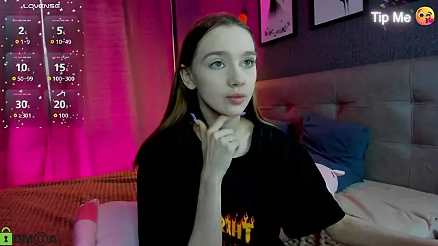 Lesi Moonie01 online show from 03/21/26, 09:25