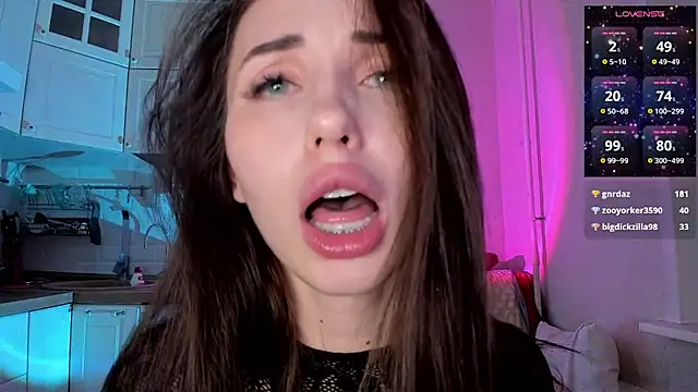 Snapshot of L1TWW chatting on 02/21/25, 10:26 L1TWW online show from 02/21/25, 10:26