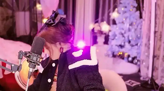 Snapshot of Missy_Nana21 chatting on 01/01/25, 04:39 Missy Nana21 online show from 01/01/25, 04:39