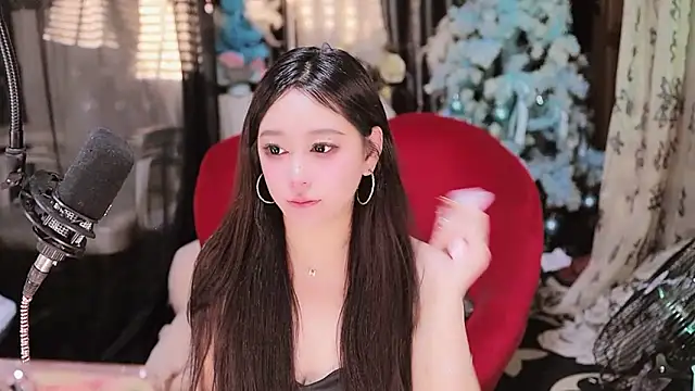 Snapshot of Missy_Nana21 chatting on 11/14/25, 03:55 Missy Nana21 online show from 11/14/25, 03:55