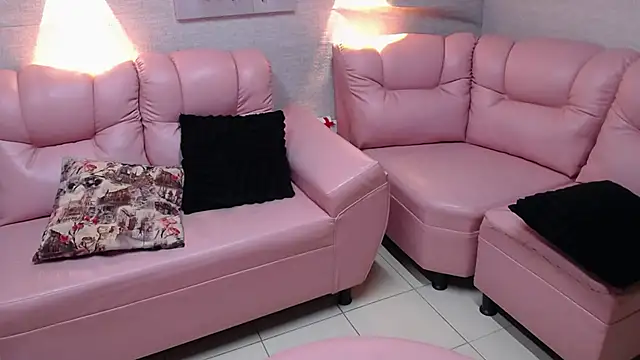 Alaya cute online show from 11/15/25, 12:08