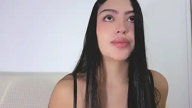 Sweet-Sophiee online show from 03/16/26, 04:40