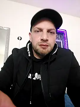 Snapshot of JasonKlove chatting on 02/14/26, 05:32 JasonKlove online show from 02/14/26, 05:32