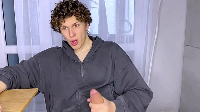 alyx garden online show from 04/04/26, 08:56