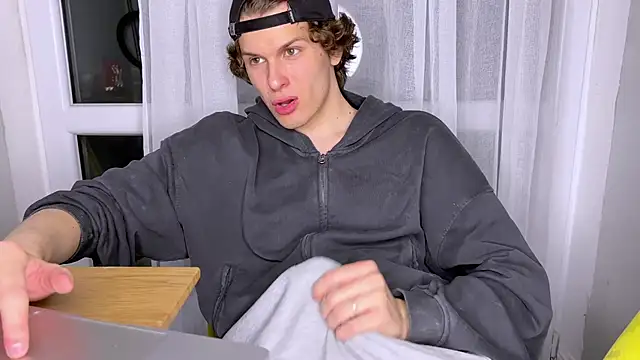 alyx garden online show from 04/15/26, 08:20