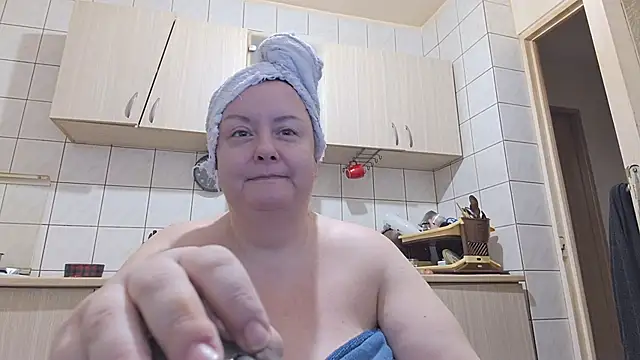 Snapshot of melissaBlessing chatting on 01/25/25, 06:23 melissaBlessing online show from 01/25/25, 06:23