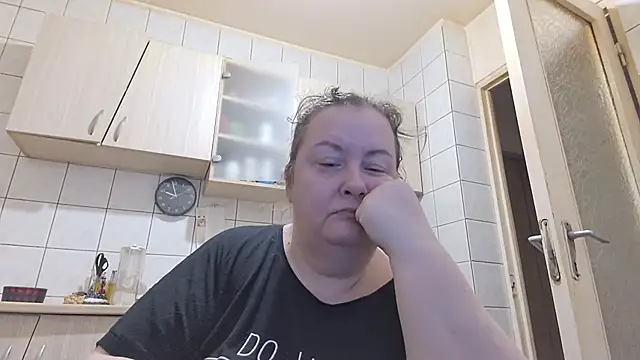 Snapshot of melissaBlessing chatting on 02/13/25, 05:58 melissaBlessing online show from 02/13/25, 05:58