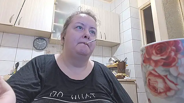 Snapshot of melissaBlessing chatting on 02/15/25, 06:12 melissaBlessing online show from 02/15/25, 06:12