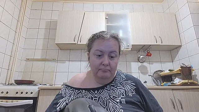 Snapshot of melissaBlessing chatting on 02/18/25, 06:59 melissaBlessing online show from 02/18/25, 06:59