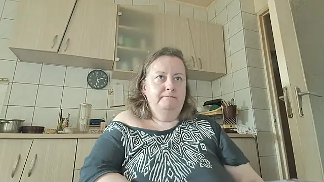 Snapshot of melissaBlessing chatting on 03/02/25, 10:35 melissaBlessing online show from 03/02/25, 10:35