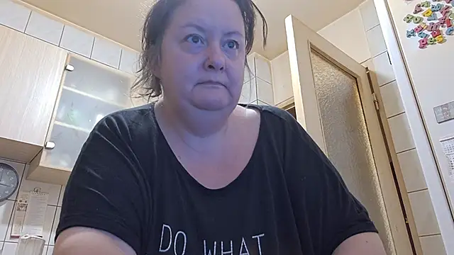 Snapshot of melissaBlessing chatting on 10/01/25, 01:55 melissaBlessing online show from 10/01/25, 01:55