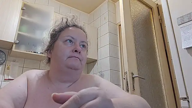 Snapshot of melissaBlessing chatting on 05/20/26, 12:28 melissaBlessing online show from 05/20/26, 12:28