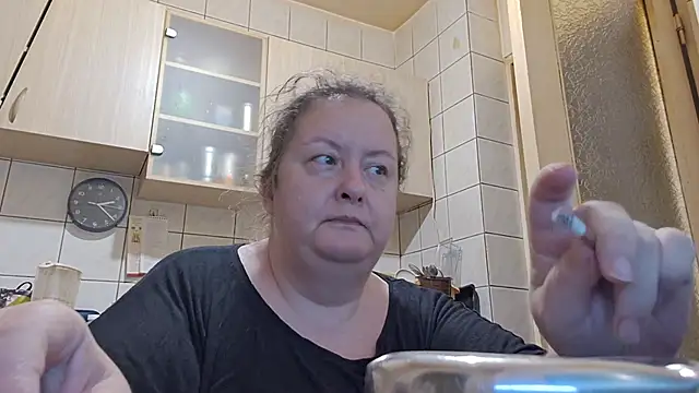 Snapshot of melissaBlessing chatting on 05/24/26, 11:21 melissaBlessing online show from 05/24/26, 11:21