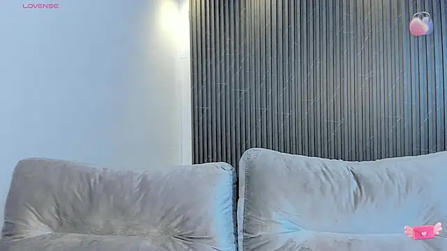 Snapshot of Laurent_Williams chatting on 02/12/25, 07:45 Laurent Williams online show from 02/12/25, 07:45