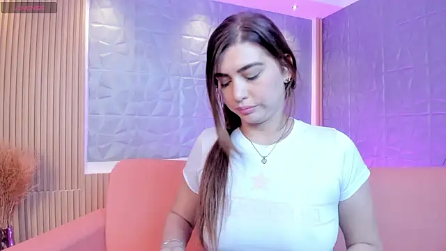 Snapshot of Laurent_Williams chatting on 02/22/25, 11:03 Laurent Williams online show from 02/22/25, 11:03