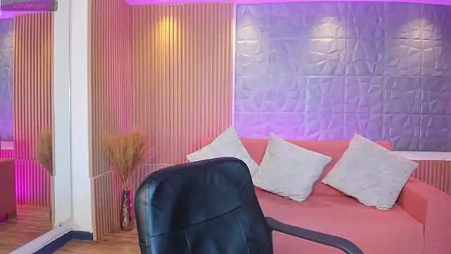 Snapshot of Laurent_Williams chatting on 03/10/25, 11:16 Laurent Williams online show from 03/10/25, 11:16