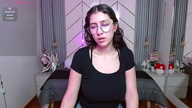 Snapshot of Lita_Rogers chatting on 11/12/25, 07:57 Lita Rogers online show from 11/12/25, 07:57