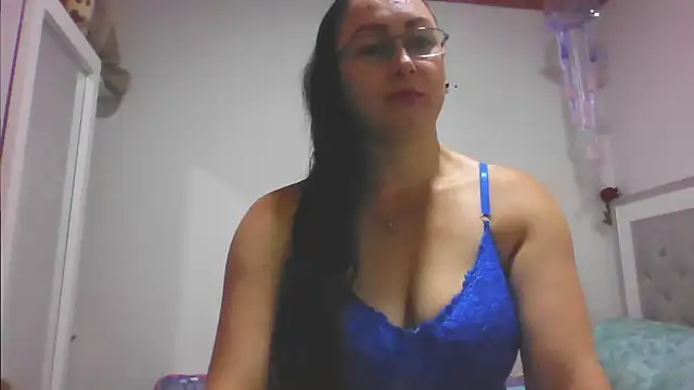 milly sanchez online show from 10/26/25, 08:37