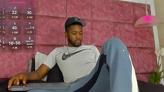 Drake Nassir4 online show from 03/21/25, 09:01