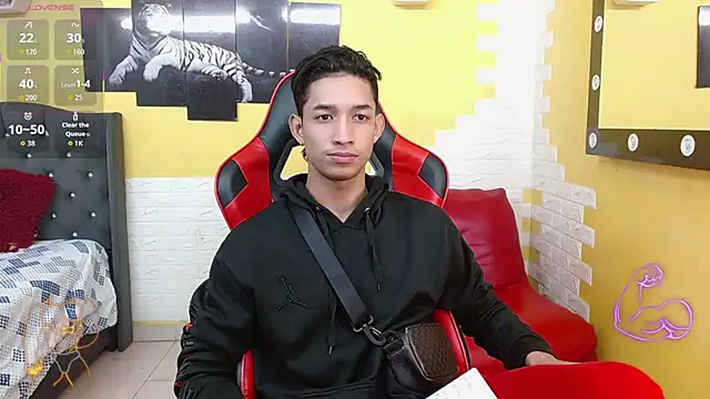 jose sexycumm online show from 12/18/25, 07:31