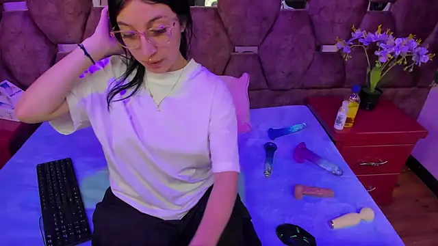 Katty Queen online show from 11/27/25, 12:40