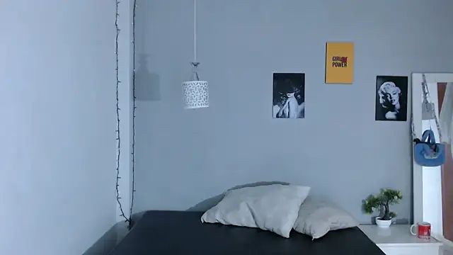 Snapshot of Kimandyuk chatting on 01/14/25, 01:26 Kimandyuk online show from 01/14/25, 01:26