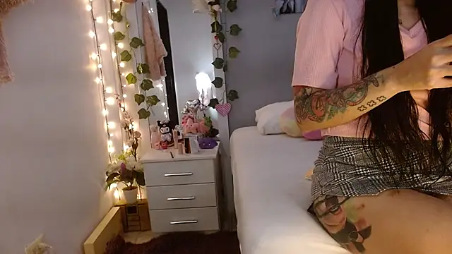 Snapshot of Kimandyuk chatting on 03/21/25, 01:56 Kimandyuk online show from 03/21/25, 01:56