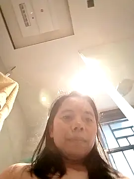 Snapshot of doggiepossession chatting on 09/19/25, 06:59 doggiepossession online show from 09/19/25, 06:59