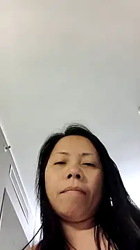 Snapshot of doggiepossession chatting on 11/14/25, 10:47 doggiepossession online show from 11/14/25, 10:47