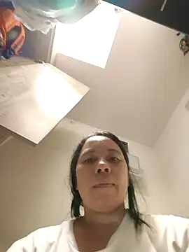 Snapshot of doggiepossession chatting on 04/25/26, 02:25 doggiepossession online show from 04/25/26, 02:25