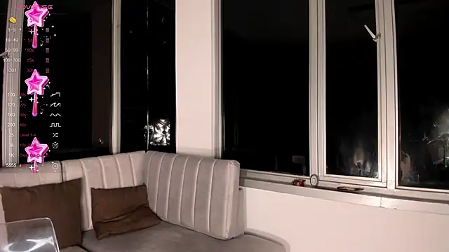 Snapshot of Megan_Lim chatting on 01/15/25, 10:27 Megan Lim online show from 01/15/25, 10:27