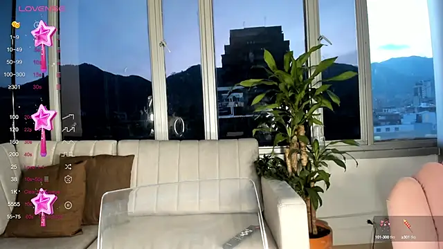 Snapshot of Megan_Lim chatting on 01/21/25, 11:03 Megan Lim online show from 01/21/25, 11:03