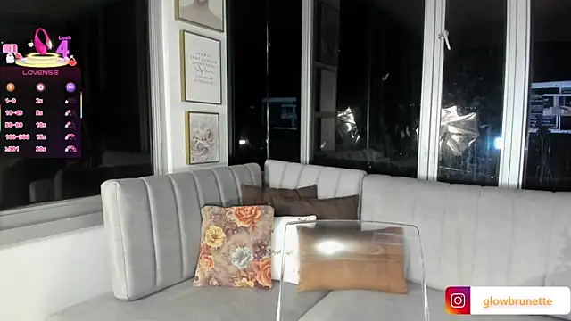 Snapshot of Megan_Lim chatting on 02/18/25, 09:54 Megan Lim online show from 02/18/25, 09:54