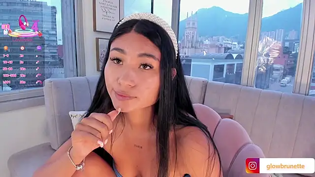 Snapshot of Megan_Lim chatting on 02/20/25, 01:19 Megan Lim online show from 02/20/25, 01:19