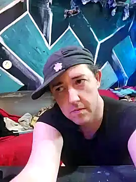 Snapshot of Boo-boo_kittyfux chatting on 11/07/25, 02:06 Boo-boo kittyfux online show from 11/07/25, 02:06