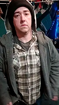 Snapshot of Boo-boo_kittyfux chatting on 12/15/25, 10:25 Boo-boo kittyfux online show from 12/15/25, 10:25