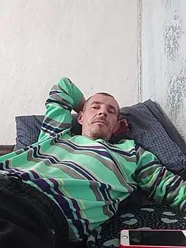 Snapshot of MachoXRallph chatting on 10/30/25, 07:21 MachoXRallph online show from 10/30/25, 07:21