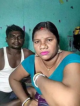 Snapshot of pujavinod chatting on 10/17/25, 04:48 pujavinod online show from 10/17/25, 04:48