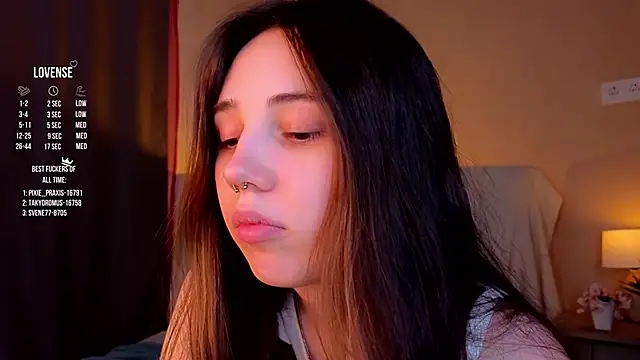 GillianDowdey online show from 10/11/25, 04:33