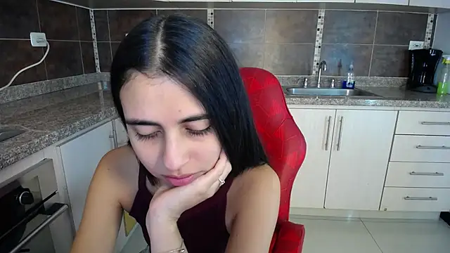 anna alvarez online show from 04/04/26, 12:13