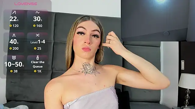 Snapshot of Lizz_Luna chatting on 09/09/25, 02:16 Lizz Luna online show from 09/09/25, 02:16