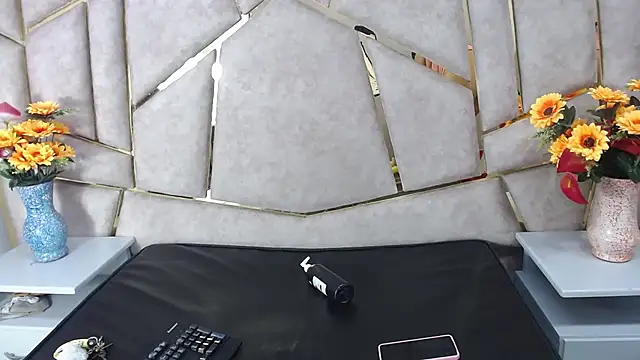 Snapshot of EmilyyEvans_ chatting on 02/28/25, 03:59 EmilyyEvans online show from 02/28/25, 03:59