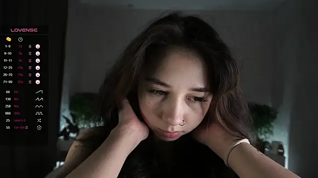 Snapshot of AislyEmbury chatting on 02/15/25, 02:26 AislyEmbury online show from 02/15/25, 02:26