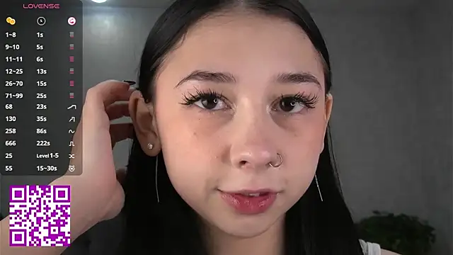 AislyEmbury online show from 10/31/25, 05:30