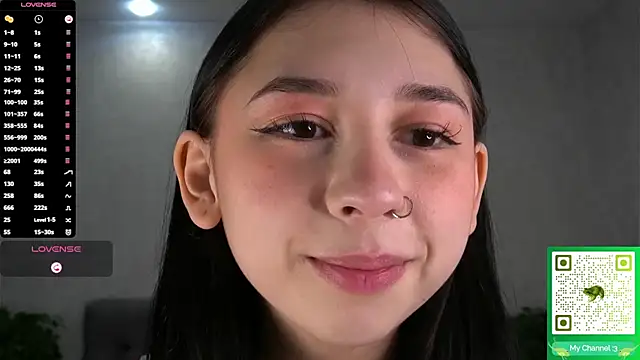 AislyEmbury online show from 11/25/25, 04:45