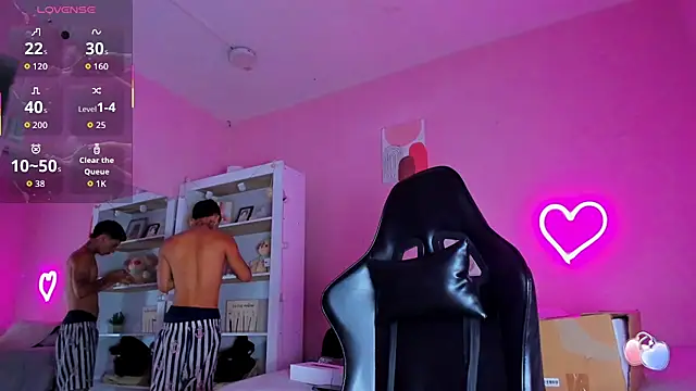 Ian Castillo  online show from 09/15/25, 11:21