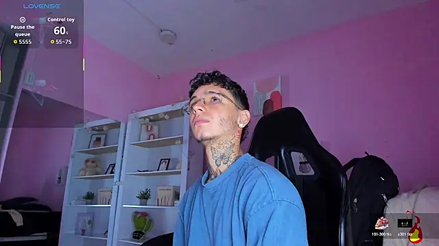 Ian Castillo  online show from 11/14/25, 11:20