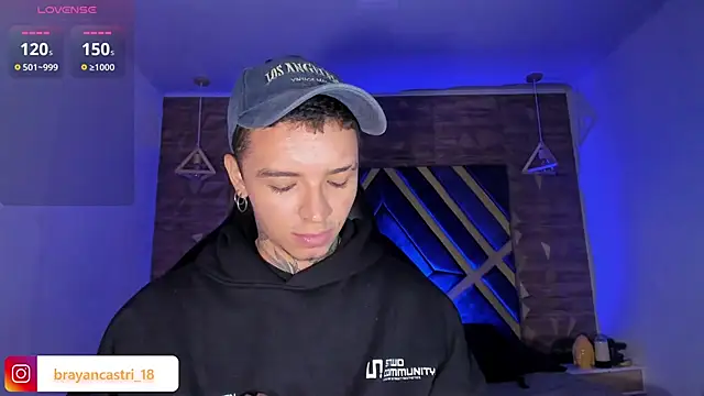 Snapshot of Ian_Castillo_ chatting on 04/10/26, 11:26 Ian Castillo online show from 04/10/26, 11:26